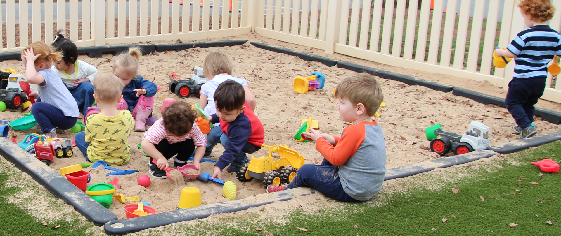 Toddlers
Full Day Preschool
Ages 12–23 months
